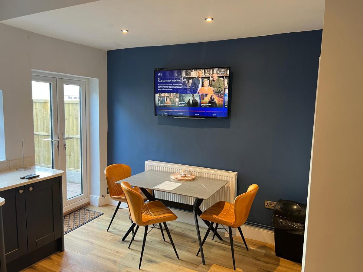 Luxury 2 Bed Apartment Great Location Stoke-on-Trent Kültér fotó